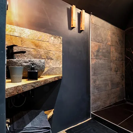 - Detente & Jacuzzi Aux Portes De Gerardmer 别墅 Anould