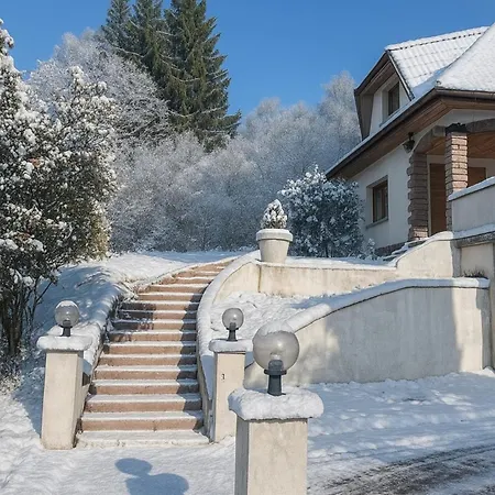 - Detente & Jacuzzi Aux Portes De Gerardmer