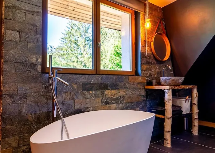 - Detente & Jacuzzi Aux Portes De Gerardmer Vila