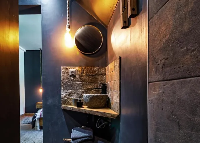 - Detente & Jacuzzi Aux Portes De Gerardmer Anould