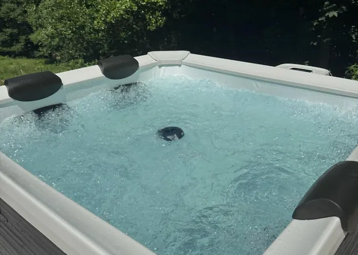 - Detente & Jacuzzi Aux Portes De Gerardmer